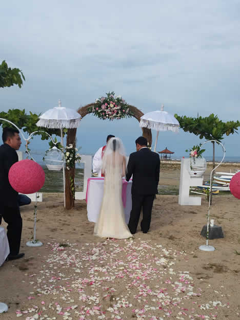 nusa dua beach